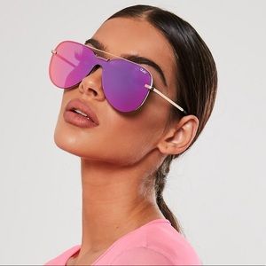 NWT NOTORIOUS in Pink by Quay Australia